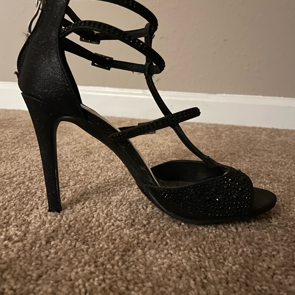 Heels - Picture 2 of 4